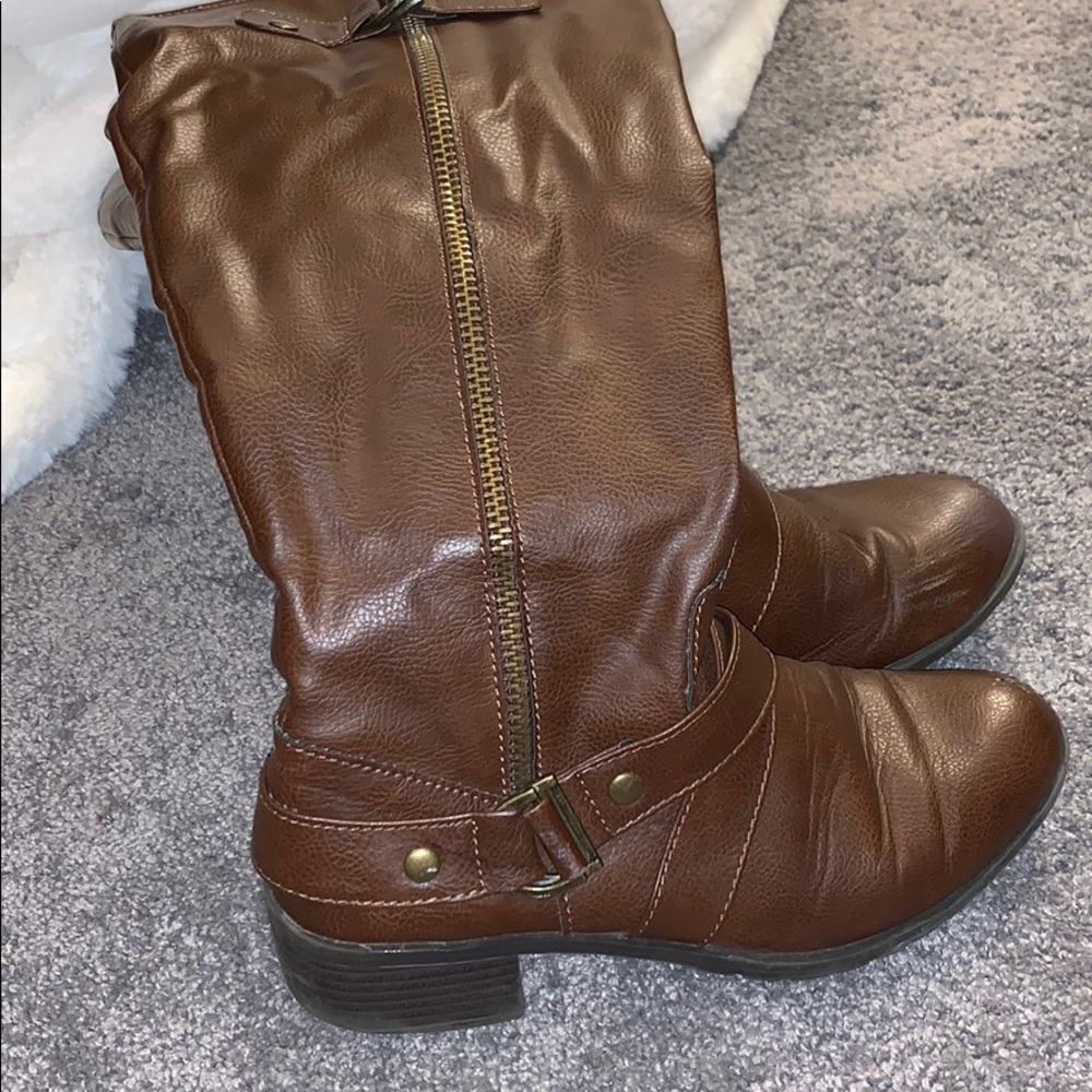 Brown Mid Length Boots